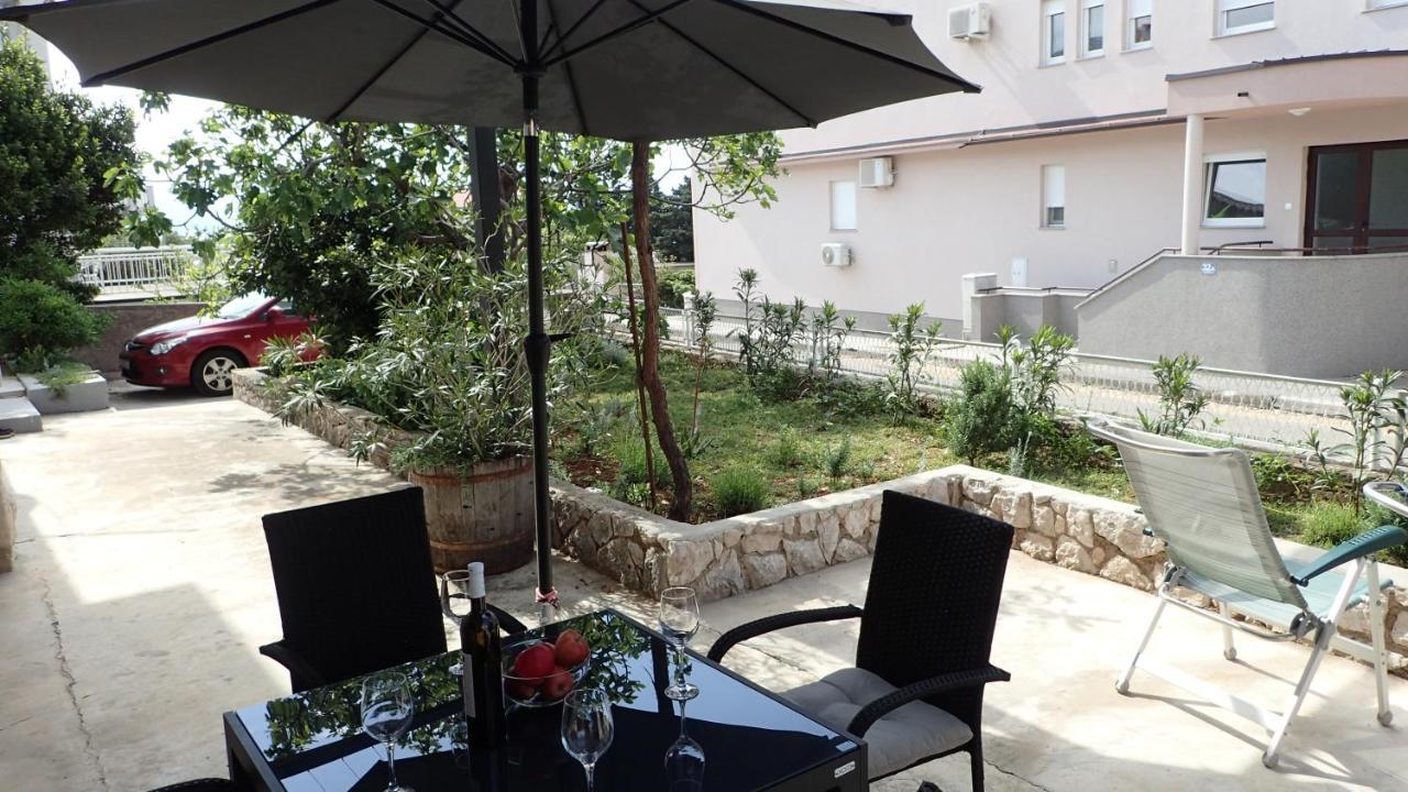 Apartman Vitamare 160 M From The Beach Novi Vinodolski Exterior photo