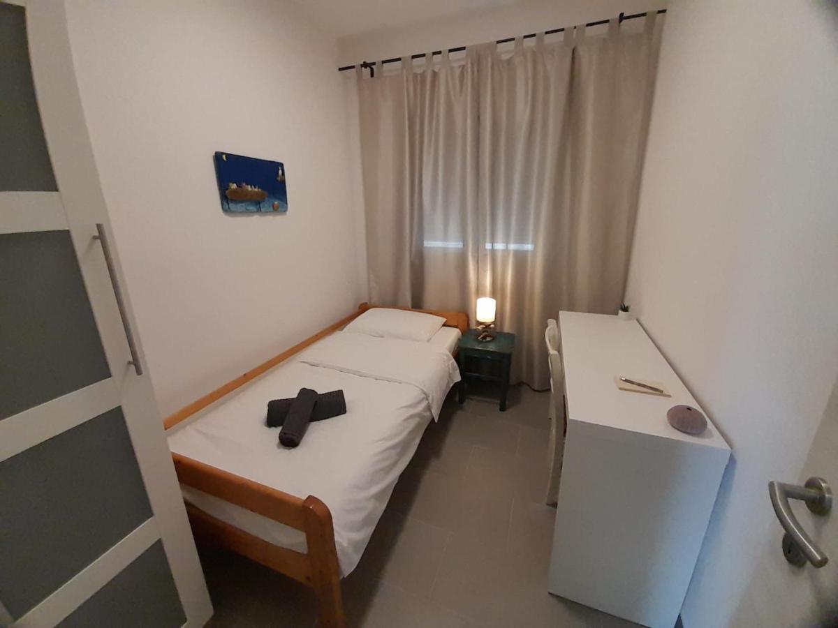 Apartman Vitamare 160 M From The Beach Novi Vinodolski Exterior photo