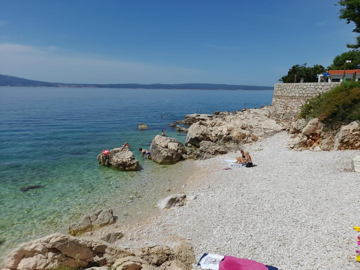 Apartman Vitamare 160 M From The Beach Novi Vinodolski Exterior photo